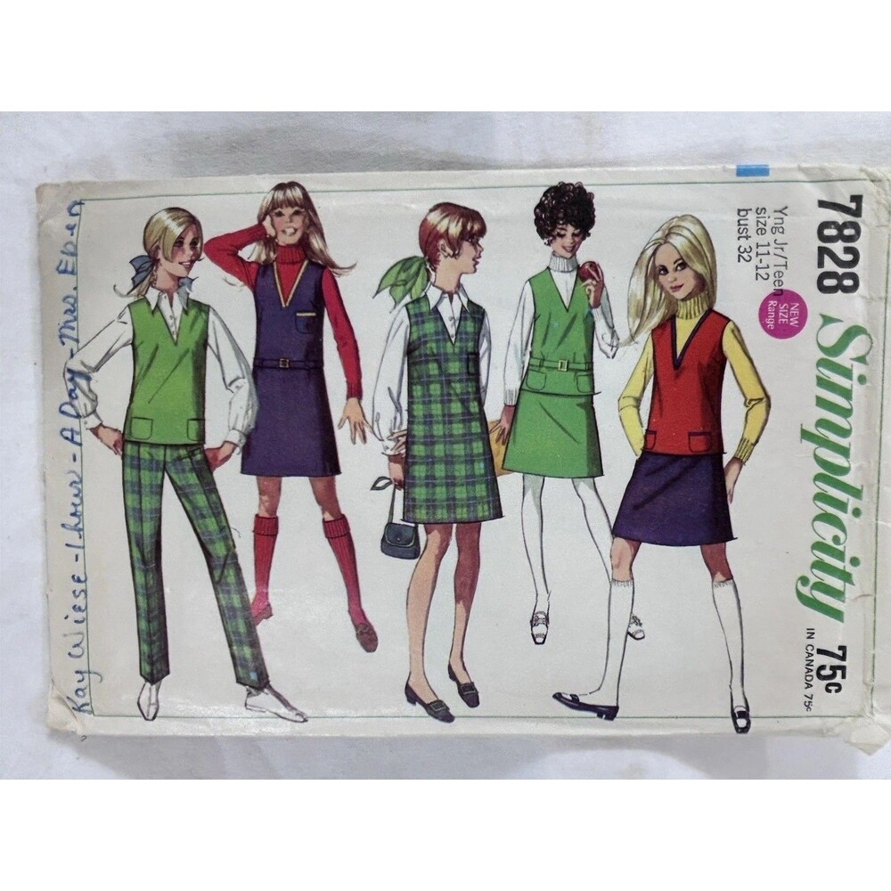 *LOVELY VTG 1970s TOP, SKIRT, & PANTS Sewing Pattern Size 11/12